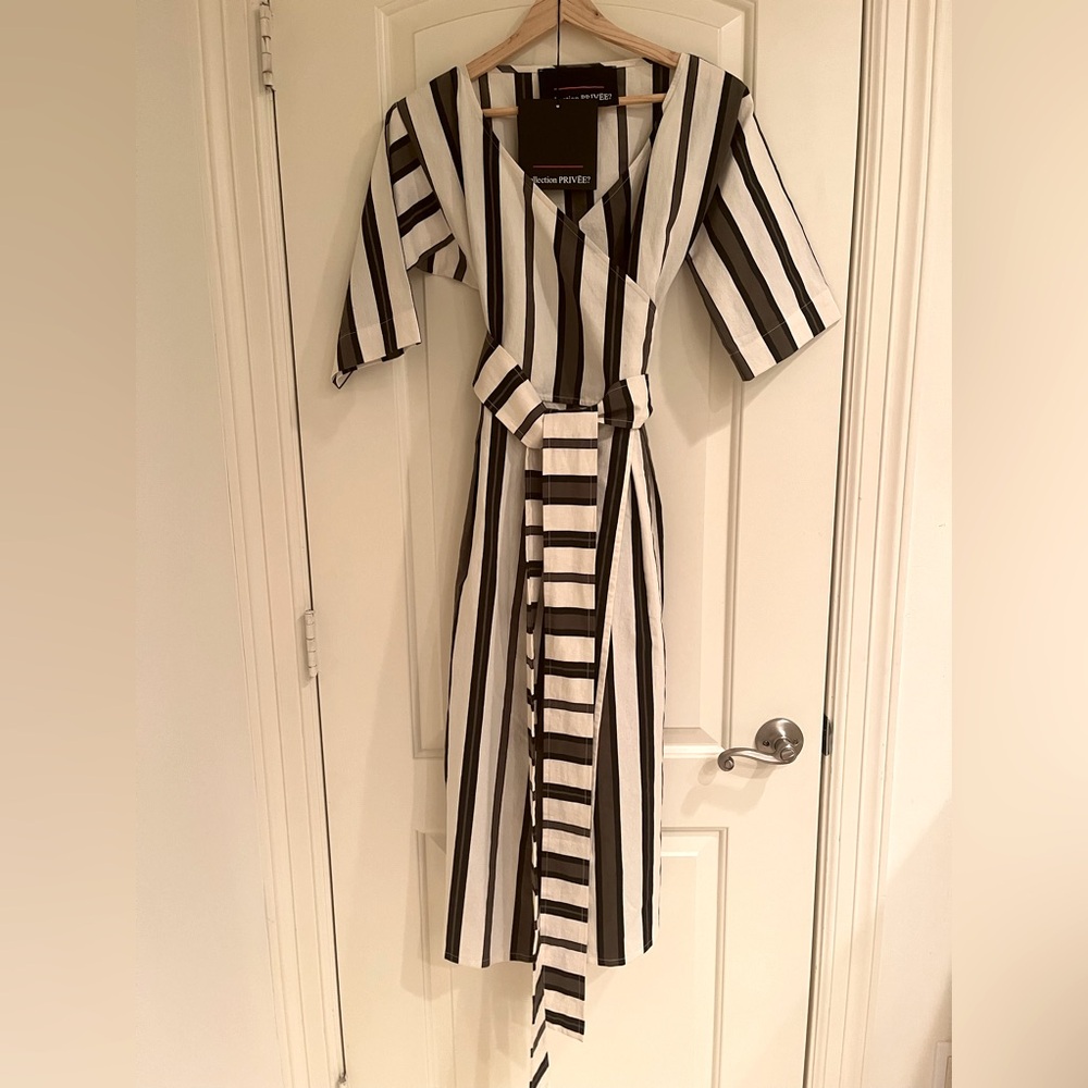 NWT Collection PRIVEE wrap dress S